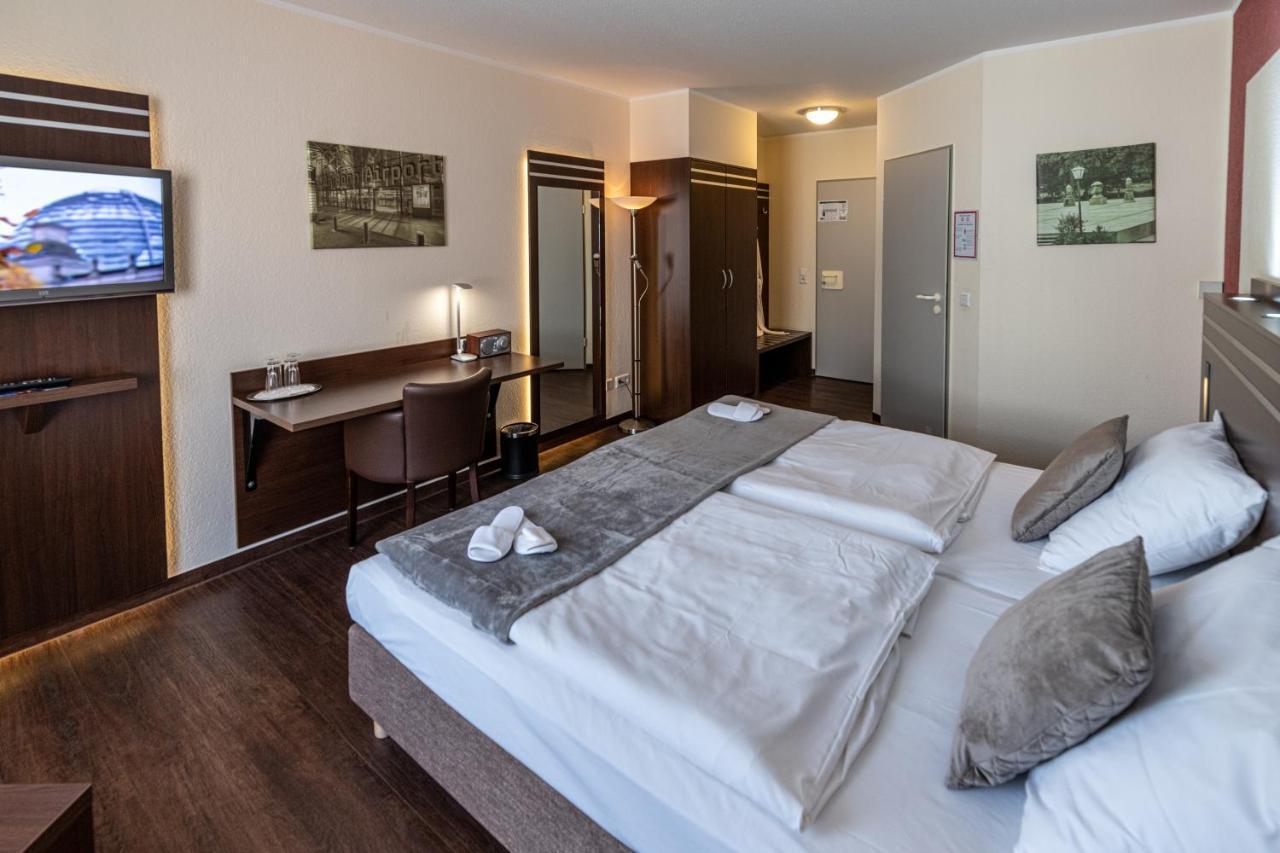 Hotel Am Stern Brühl Esterno foto